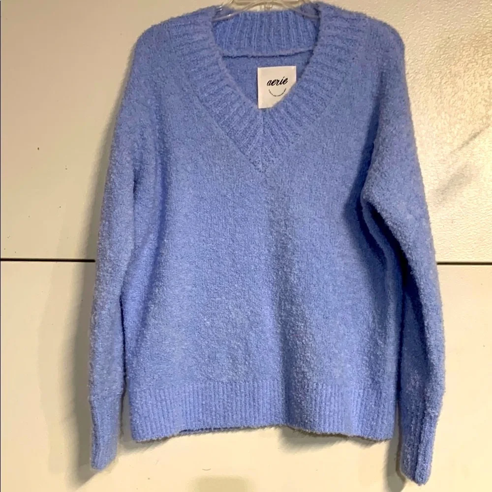 AERIE TEDDY BOUCLE SOFT BLUE SWEATER V NECK XS